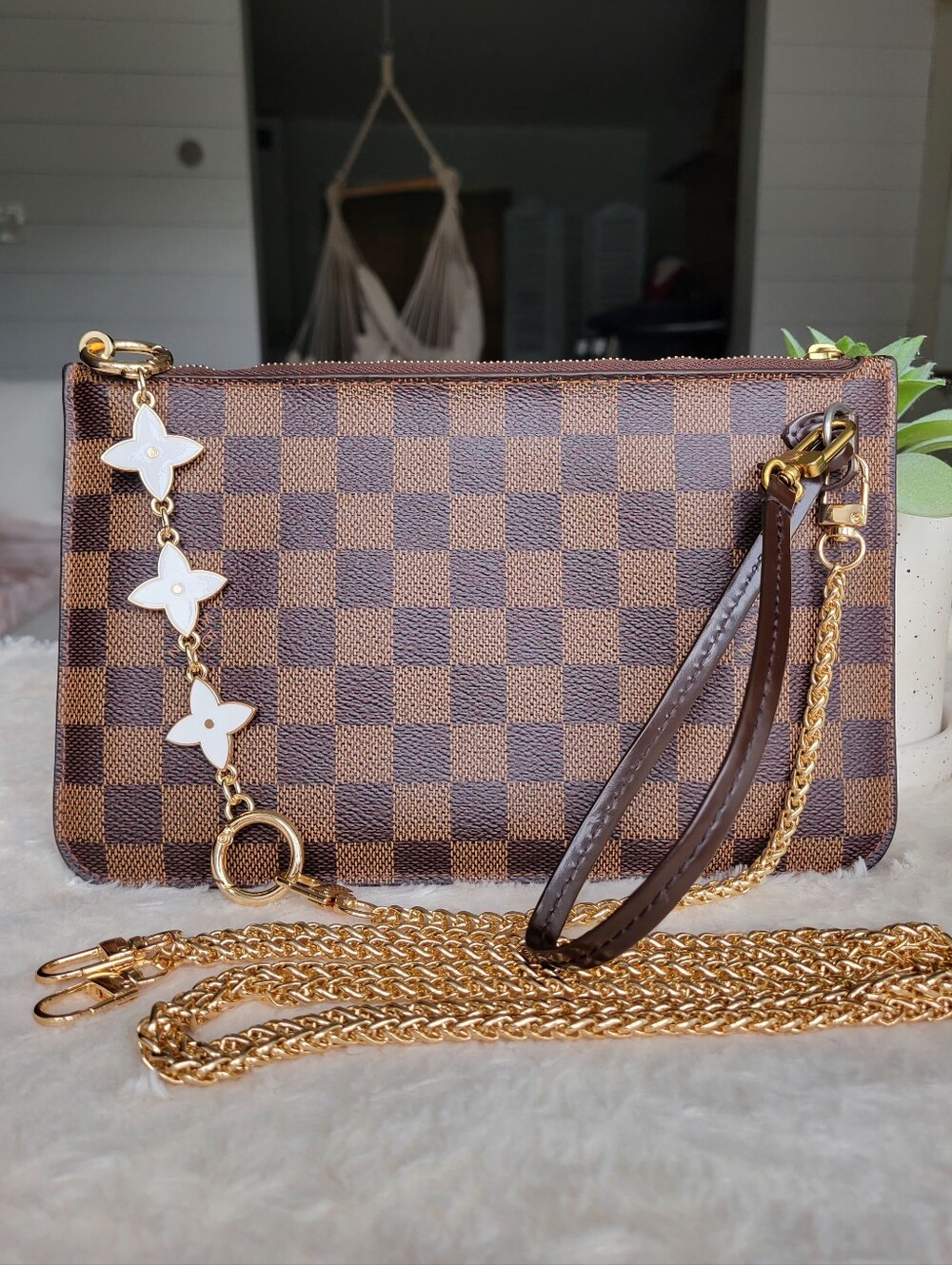 💕LOUIS VUITTON Neverfull Damier Ebene "CERISE" Mm/Gm Clutch Wristlet Crossbody